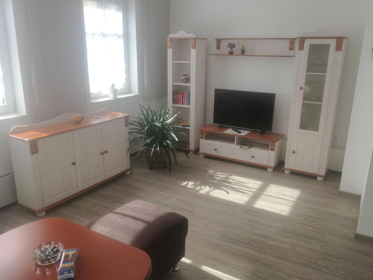 zentral gelegene top ausgestattete Wohnung Wurzen Exterior foto